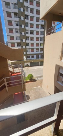 Venta de departamento mono ambiente en el centro de Pinamar