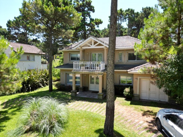 Venta de casa en Pinamar