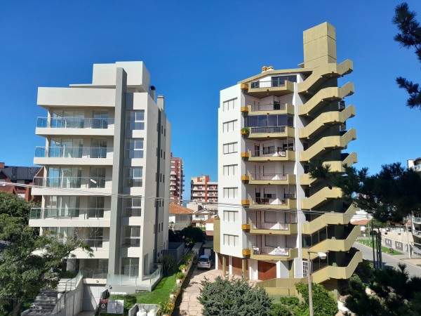 Venta Departamento Villa Gesell con cochera Zona centro