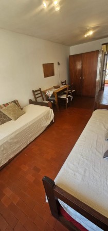 Venta de departamento mono ambiente en el centro de Pinamar