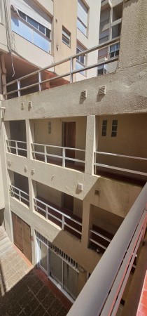 Venta de departamento mono ambiente en el centro de Pinamar