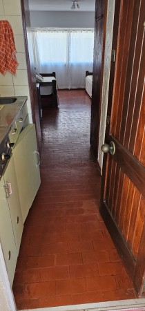 Venta de departamento mono ambiente en el centro de Pinamar