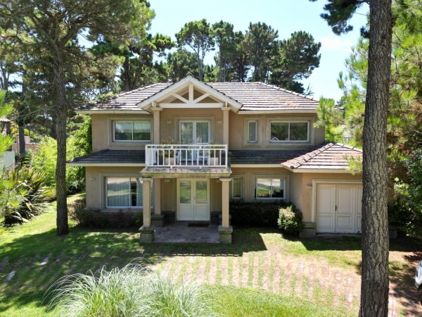Venta de casa en Pinamar