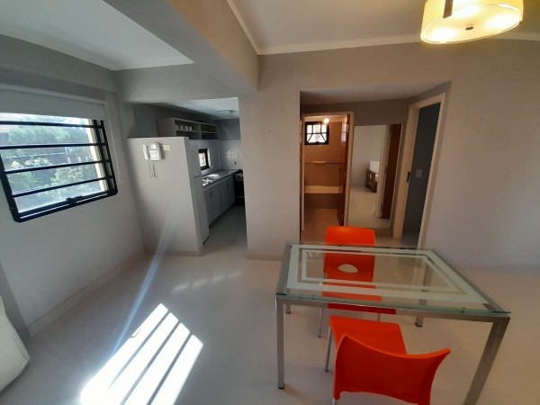 Venta Departamento Villa Gesell con cochera Zona centro