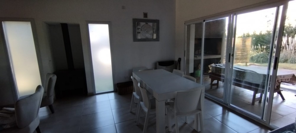 Venta de Casa en Csta Esmeralda