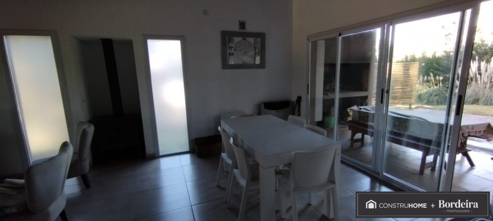 Venta de Casa en Csta Esmeralda