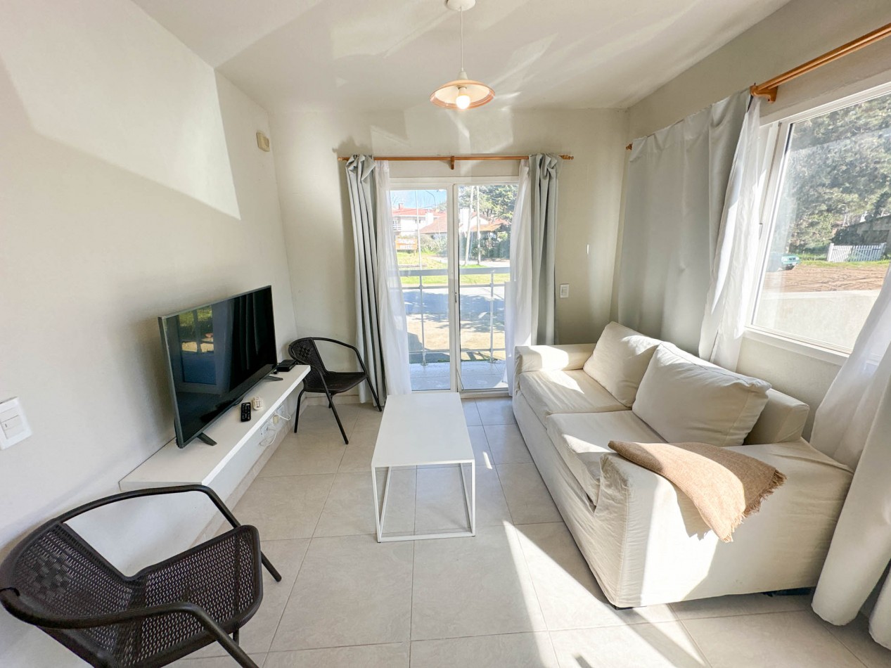 Departamento en Venta - Mar de Ostende, Sarmiento 196 PB 2