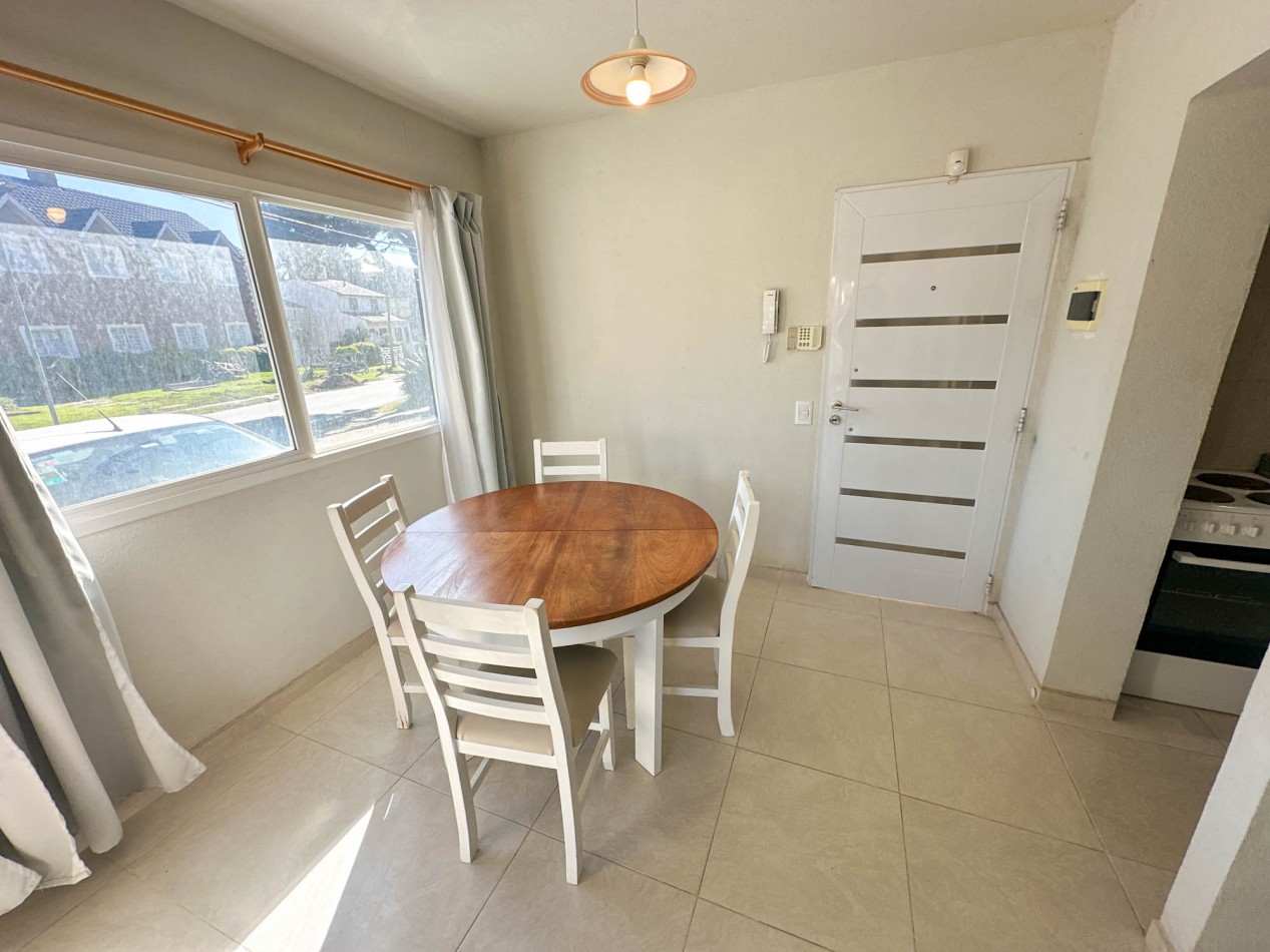Departamento en Venta - Mar de Ostende, Sarmiento 196 PB 2