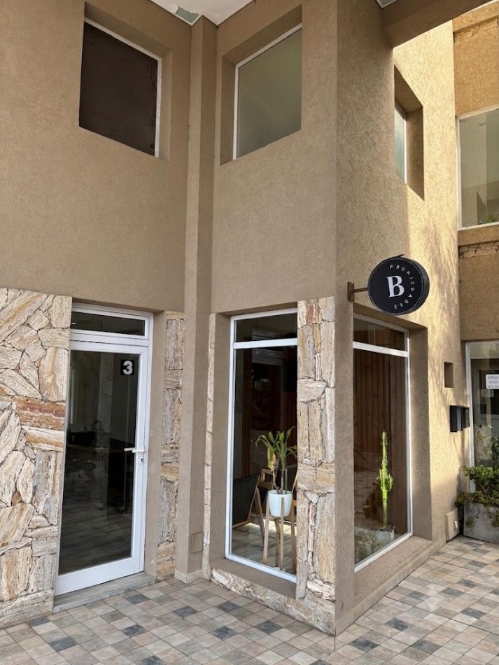 Alquiler local comercial en Pinamar 