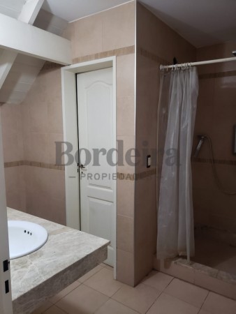 Venta de casa en Castelar Norte