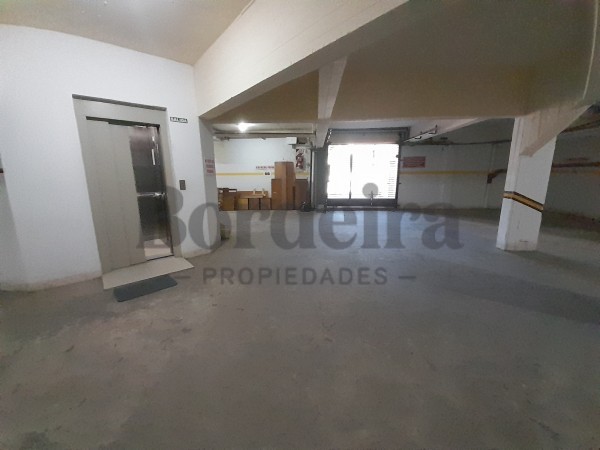 Venta Departamento Villa Gesell con cochera Zona centro