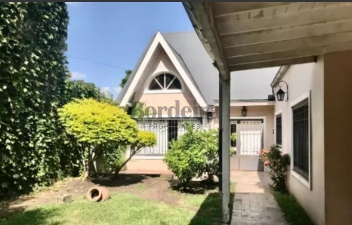 Venta de casa en Castelar Norte