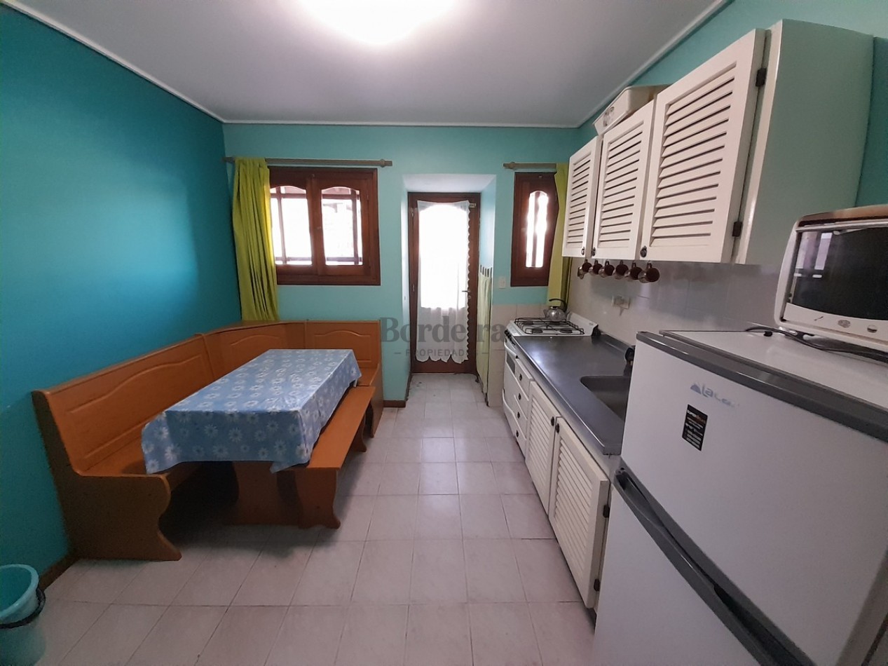 Venta triplex Villa Gesell 4 ambientes zona centro