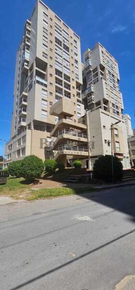 Venta de departamento monoambiente en Pinamar
