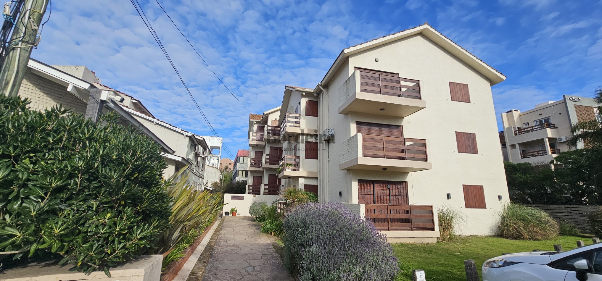 Venta de departamento en Pinamar