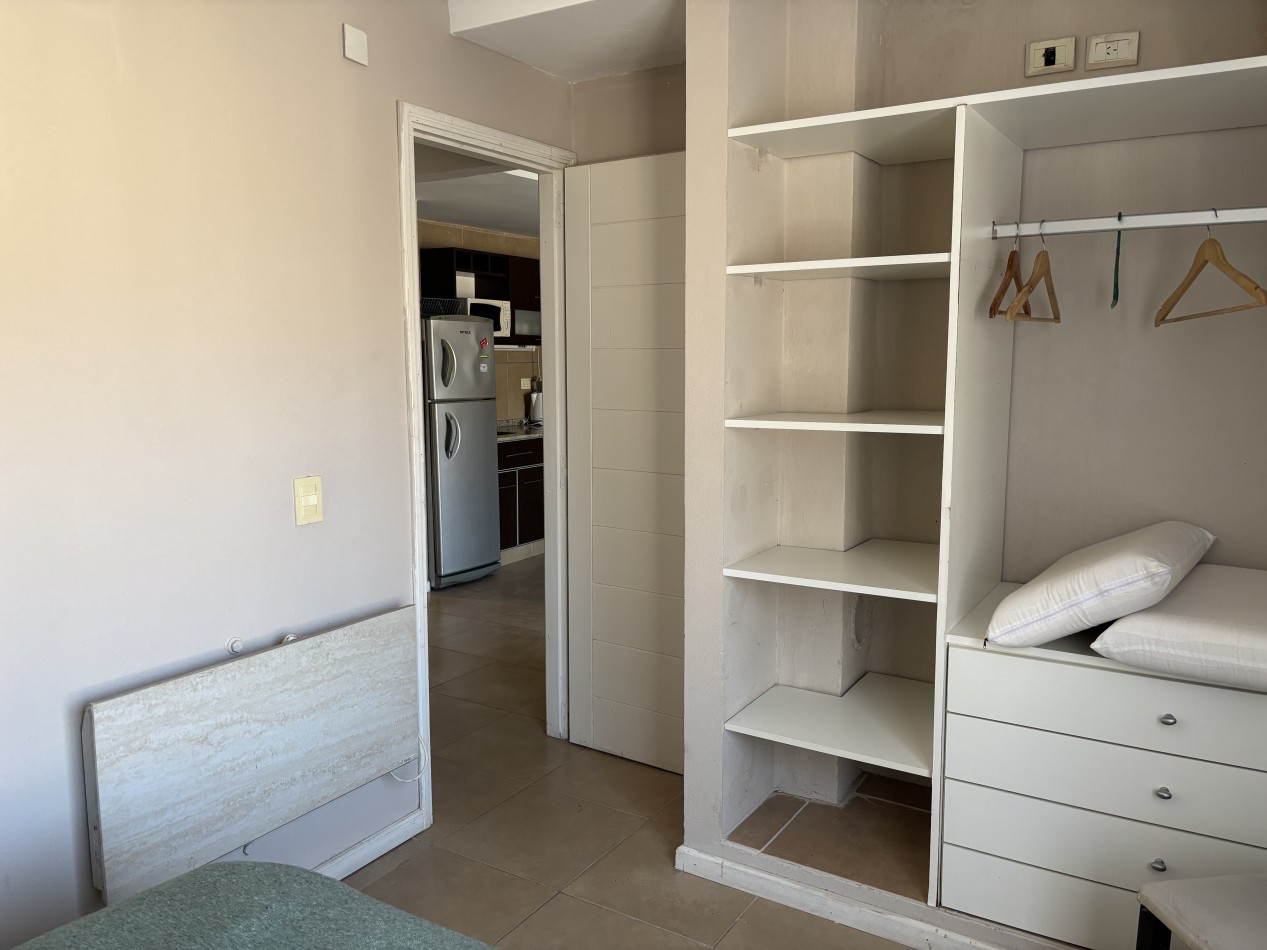 Venta departamento en Pinamar con cochera