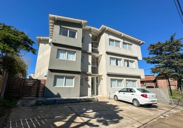 Departamento en Venta - Mar de Ostende, Sarmiento 196 PB 2