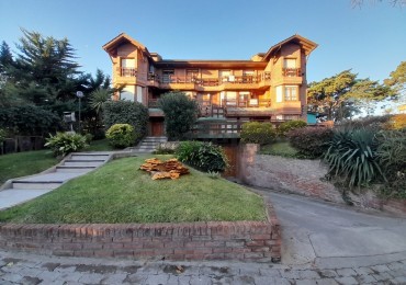 Venta triplex Villa Gesell 4 ambientes zona centro